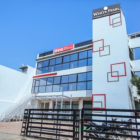 โอโย 3603 ไวท์เพิร์ล โฮเต็ล Hotel จาบัลปูร์ ภายนอก รูปภาพ