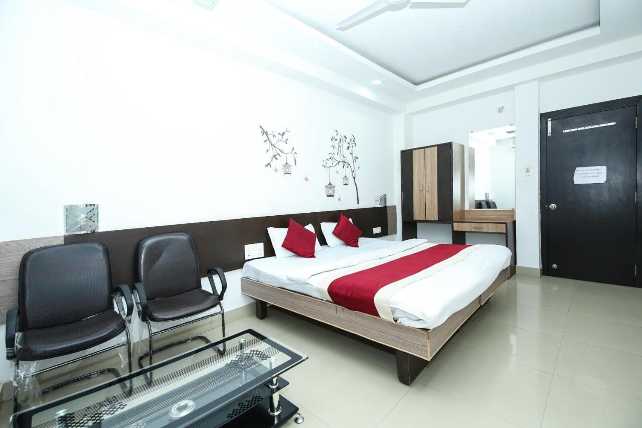 โอโย 3603 ไวท์เพิร์ล โฮเต็ล Hotel จาบัลปูร์ ภายนอก รูปภาพ
